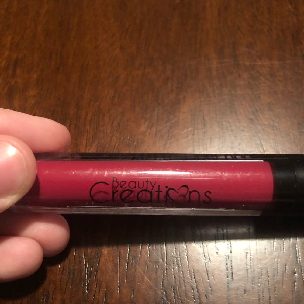 Beauty Creations long wear lipgloss